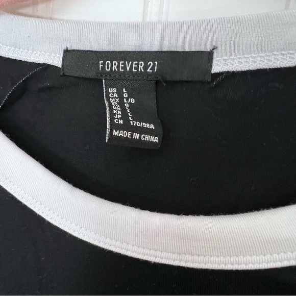 Forever 21 Large Daisies Ringer Tee Crop Top Retro Vintage Style Flowers 90s - Picture 3 of 6